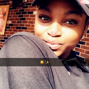 Meet your Posher, Anne